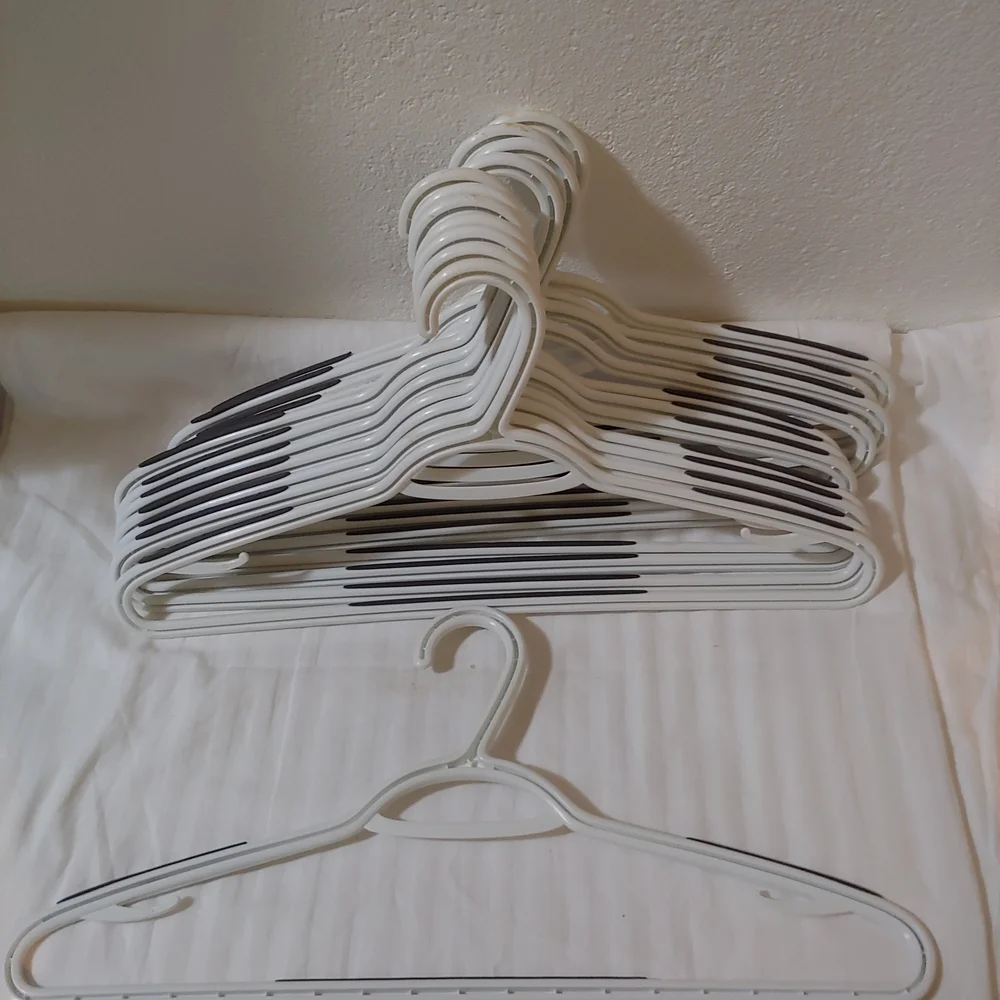 Set of 12 White Non-slip Clothes Hangers with Rubber Strips